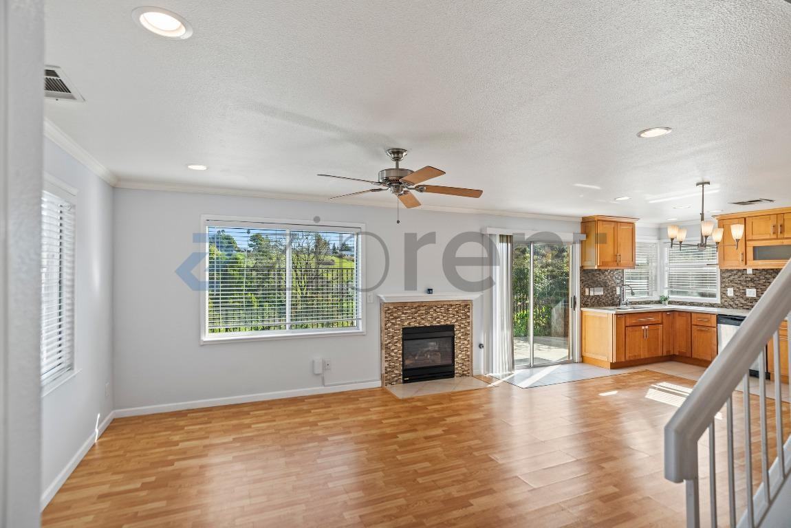 3142 Boulders Ct - Photo 5 of 29