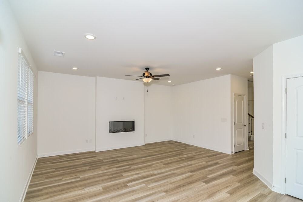 1371 Georgetown Dr - Photo 5 of 16