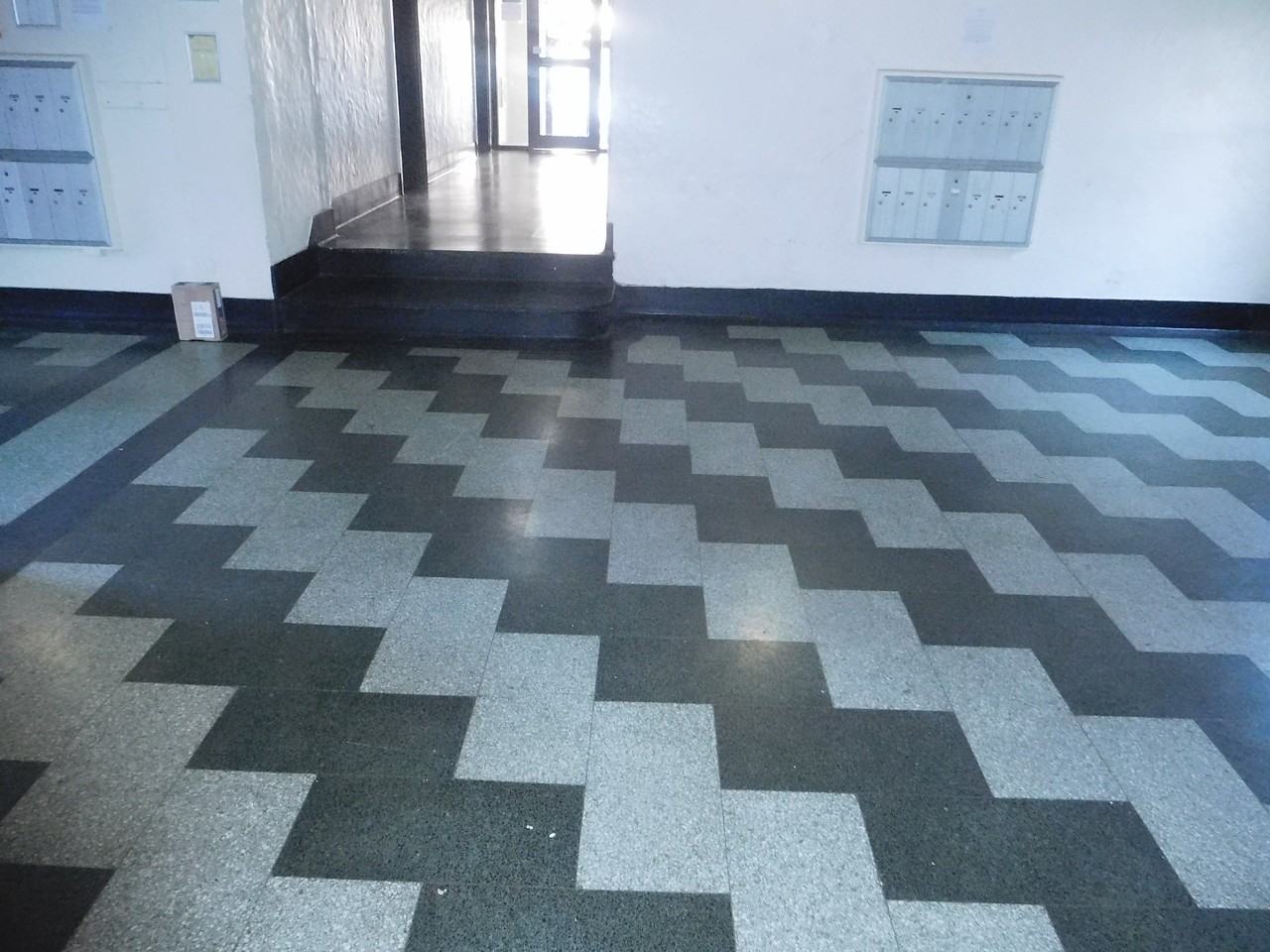 36-20 Parsons Boulevard #1B - Photo 6 of 7