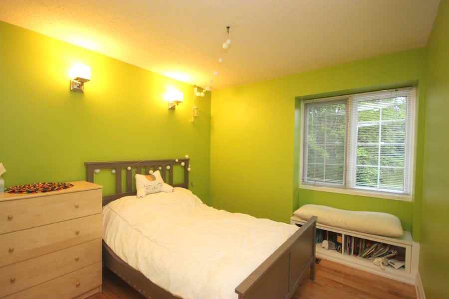 135 Owl Dr - Photo 3 of 10