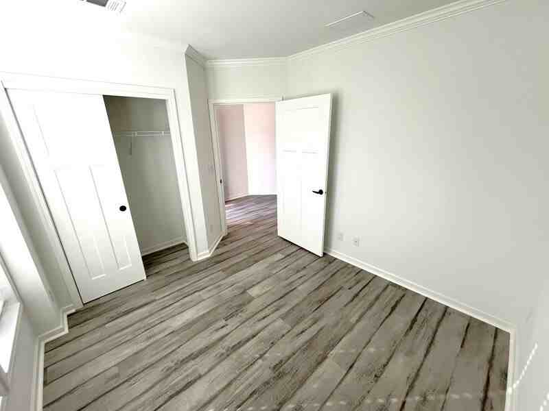 1057 Vervain Dr - Photo 6 of 33