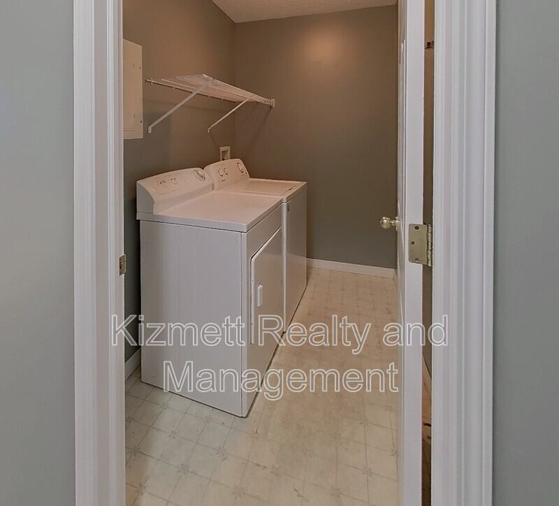 9932 100 Ave #402 - Photo 4 of 36