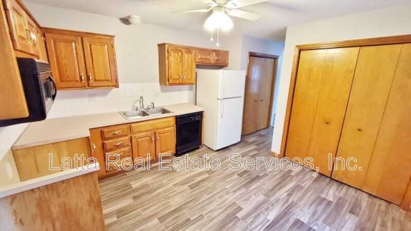 521 Sky Vue Dr - Photo 5 of 10