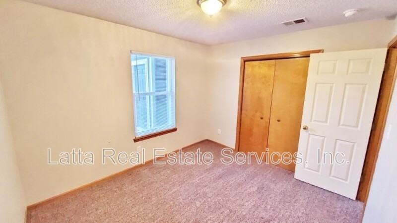 521 Sky Vue Dr - Photo 7 of 10