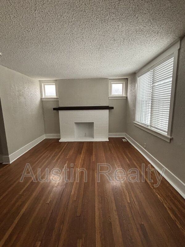 7766 Gissler Ave #1F - Photo 5 of 11