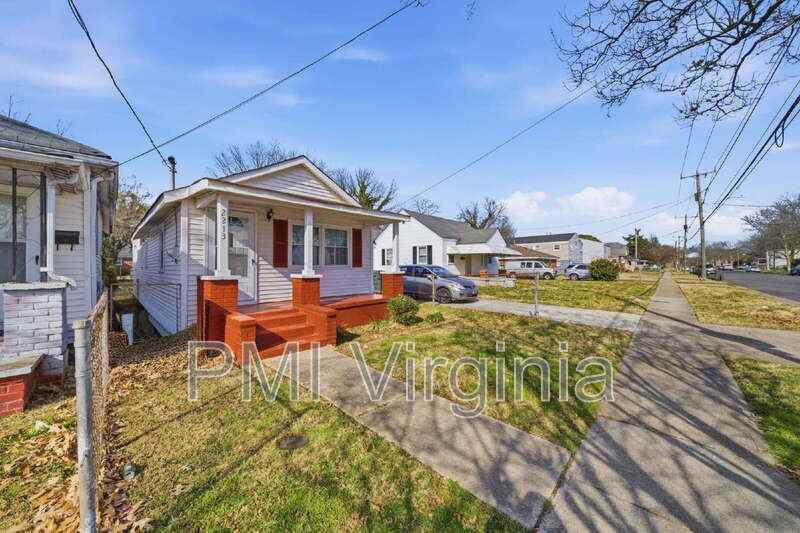 2213 Maltby Ave - Photo 2 of 29