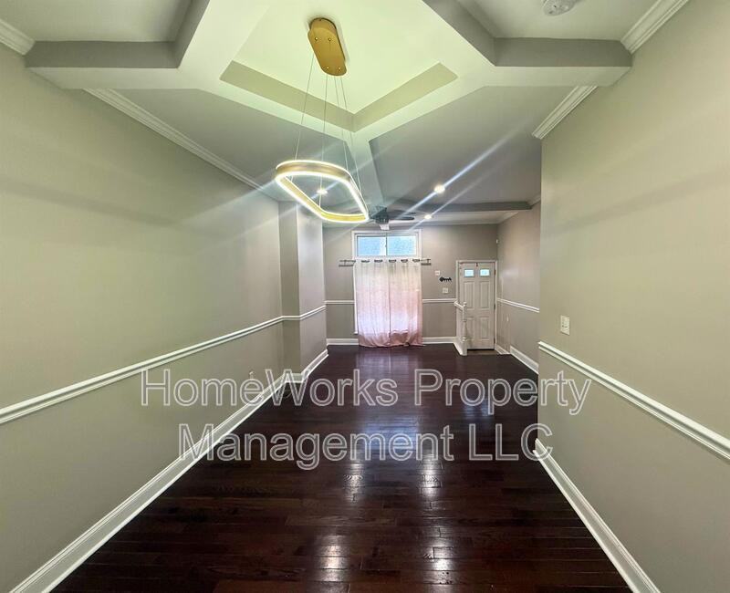 1243 Washington Blvd - Photo 3 of 16