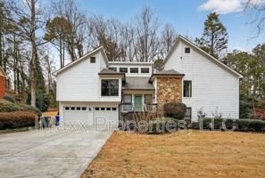 featured image of 3445 Johnson Ferry Rd Ne