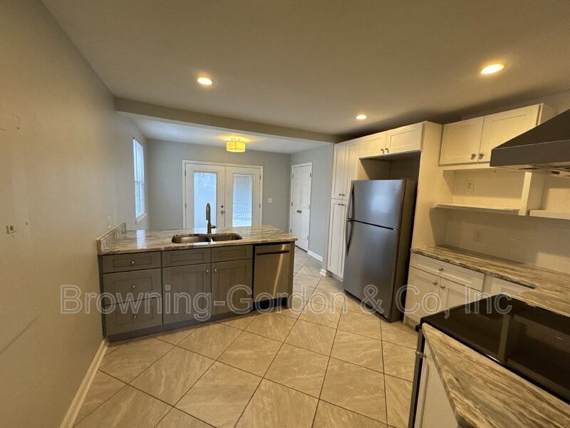 5817 Carl Pl - Photo 6 of 16