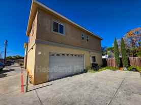 690 N Grape St #B - Photo 1 of 1