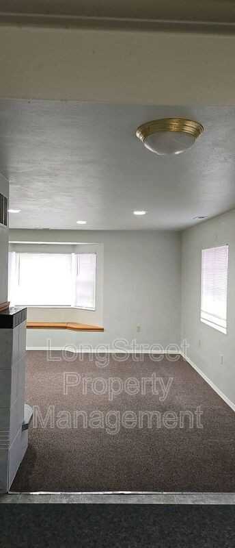 1012 Nw 34th St - Photo 7 of 27