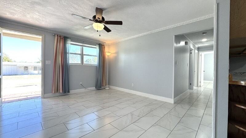 1022 Lewis Dr - Photo 7 of 24