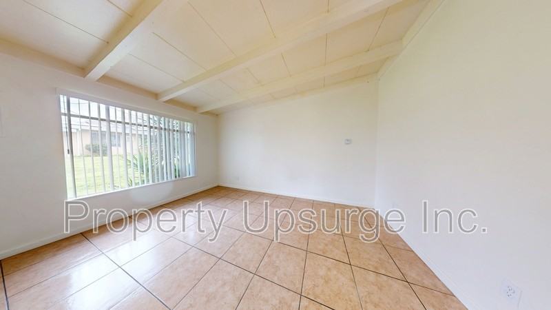 2804 Orange Ave - Photo 4 of 9