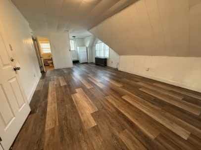 823-825 Church Street - Photo 7 of 8