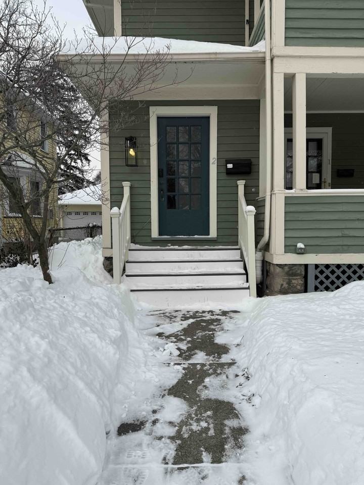 450 Linden Street - Photo 4 of 24