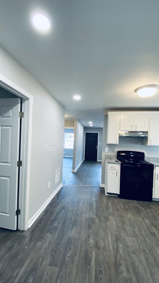 1645 Pinedale Circle - Photo 7 of 12