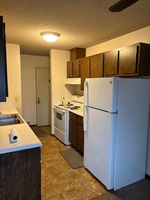 Pioneer Apartments - Photo 4 of 5