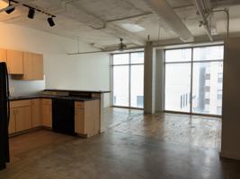featured image of 206 N 9th St