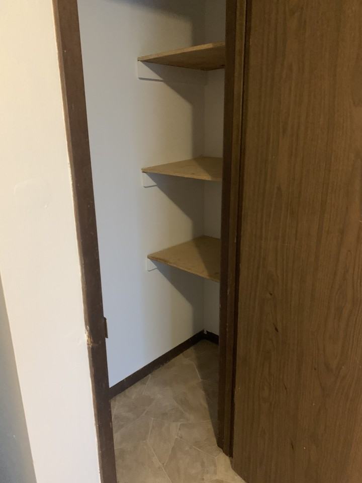 00 Kennedy - Photo 4 of 12