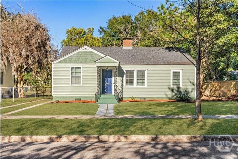 2140 E 42nd St - Photo 2 of 25