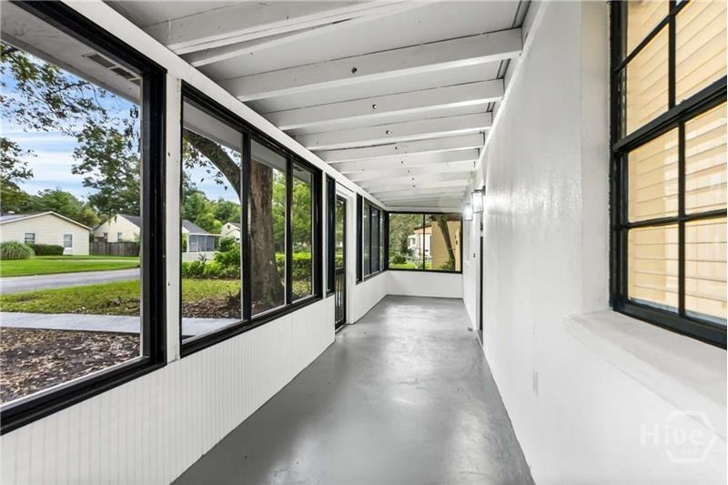 2405 New York Ave - Photo 3 of 23