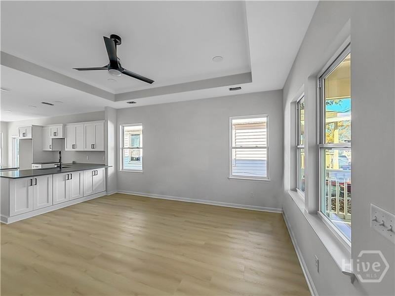 3503 Haslam Ave - Photo 2 of 27