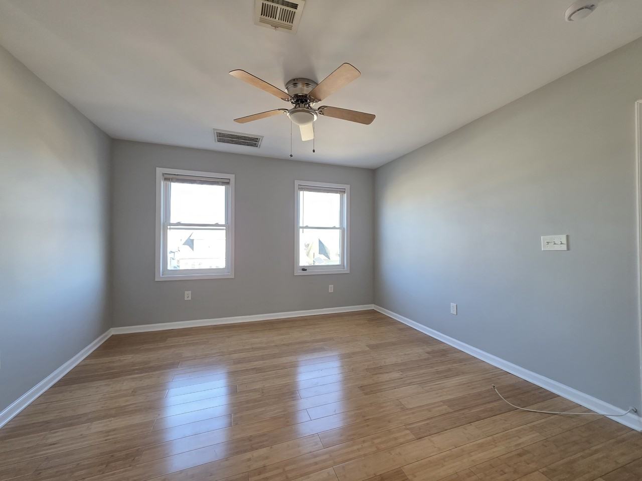 20-22 Yates Avenue #3 - Photo 5 of 13