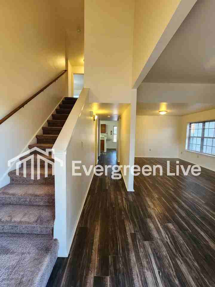 4120 Lew Wallace Dr - Photo 2 of 20