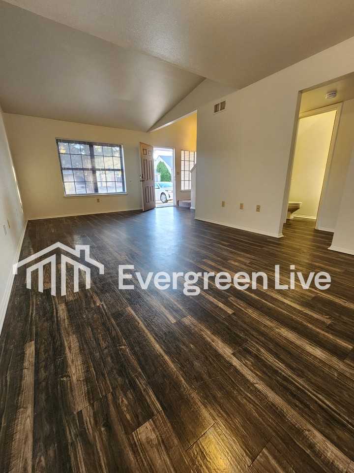 4120 Lew Wallace Dr - Photo 3 of 20