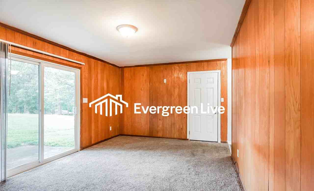 723 Gramor Dr - Photo 7 of 16