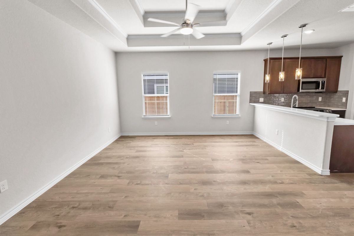 804 W Huntington St - Photo 5 of 27