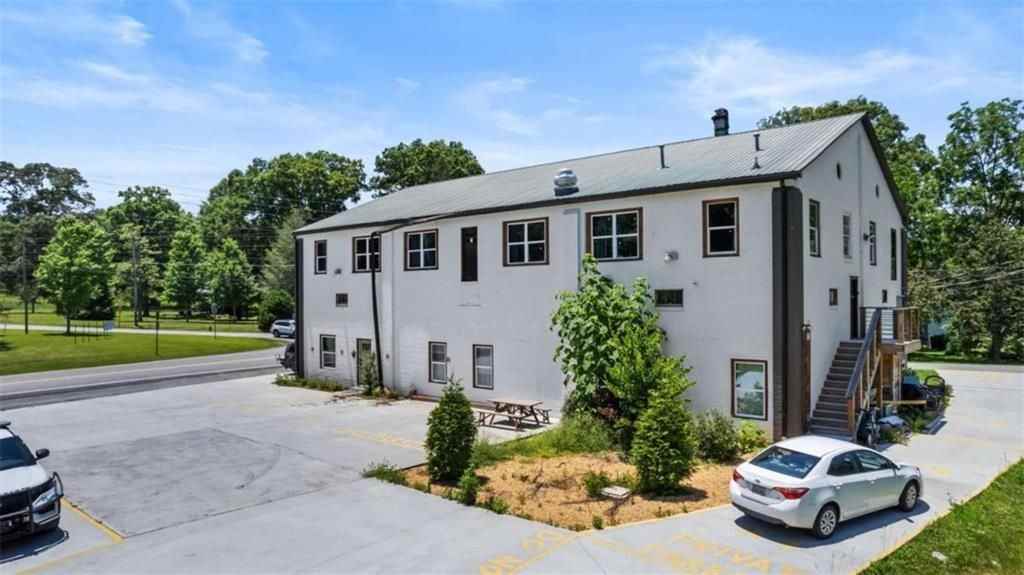 610 Madola Rd Road, 4 ##4 - Photo 2 of 16