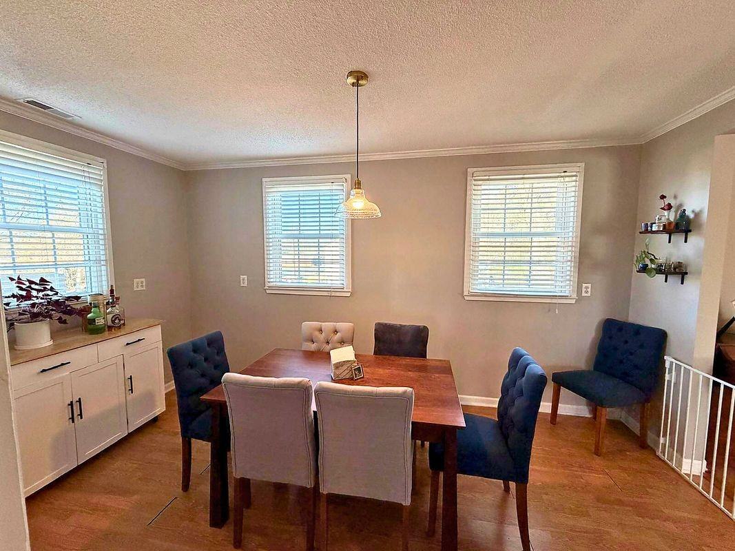 418 Friar Rd - Photo 3 of 29
