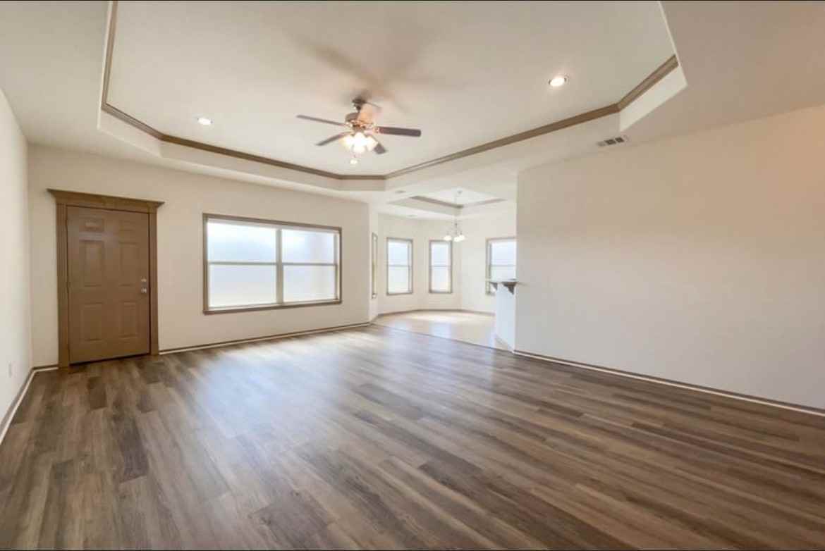 1000 Estival Dr - Photo 2 of 41