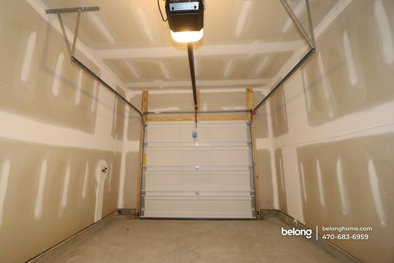 4430 Ryan St - Photo 3 of 4