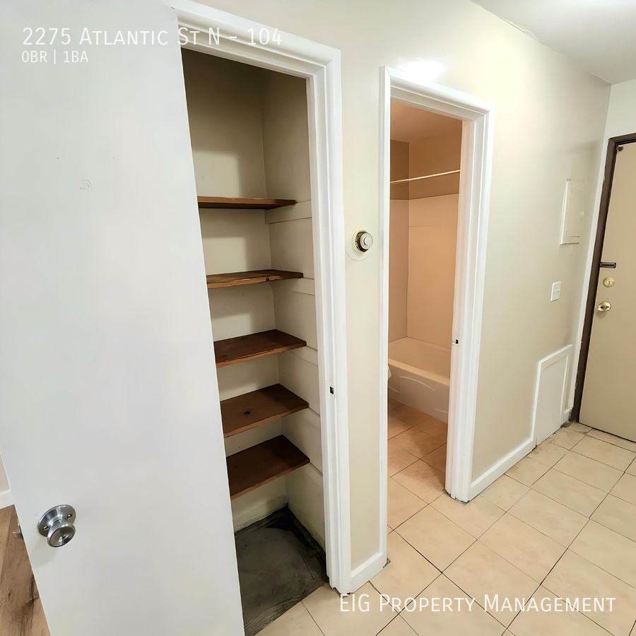 Maplewood Manor - Photo 3 of 35