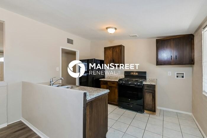 1733 S Avenida Regulo - Photo 6 of 16