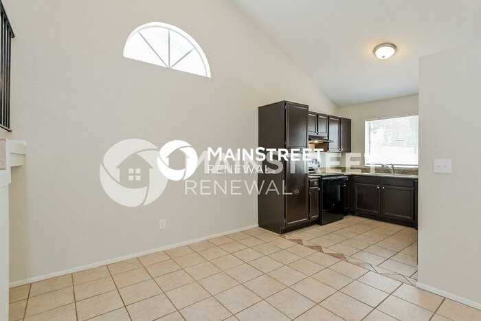 3069 W Camino Fresco - Photo 7 of 17