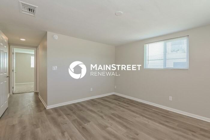 6131 E 25th St - Photo 6 of 16