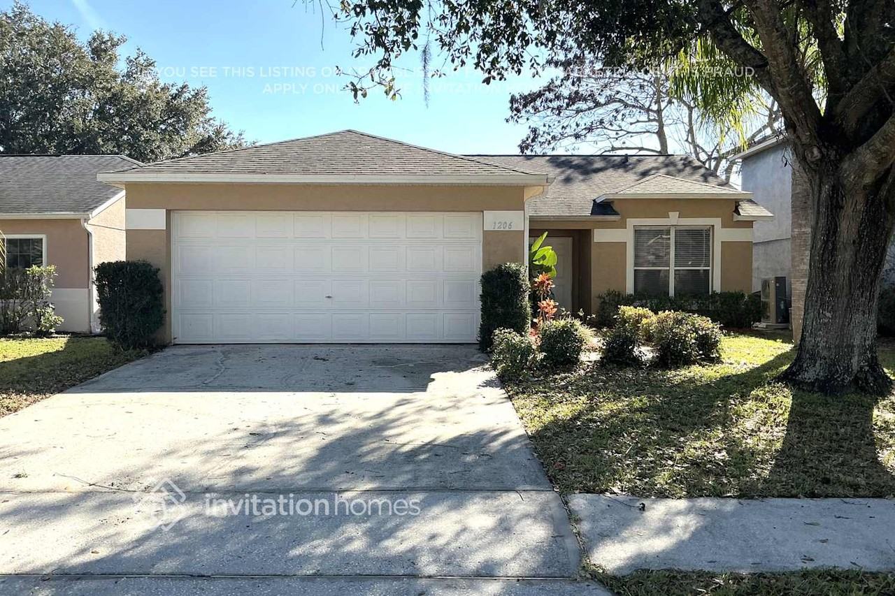 1206 Whitewood Way