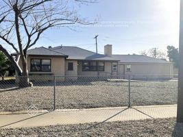 featured image of 2643 Etiwanda Ave