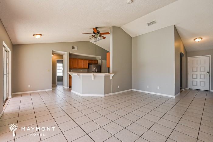 1115 Zachary Ridge Ct - Photo 7 of 17