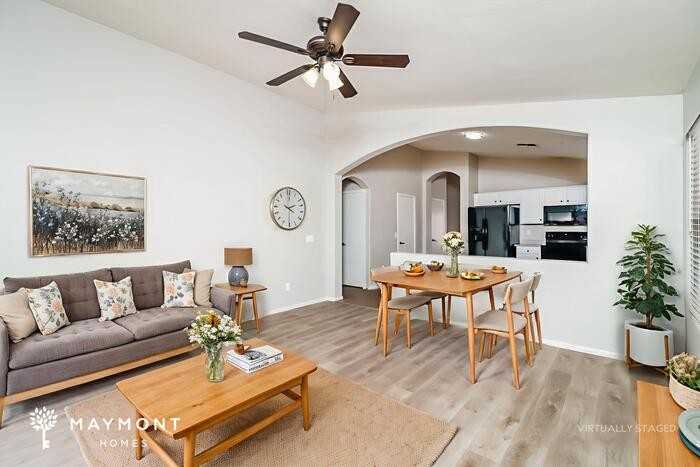 42539 W Michaels Dr - Photo 5 of 15