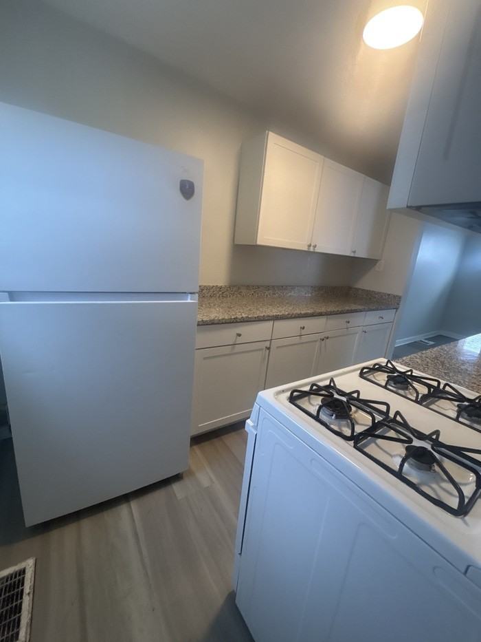 8249 Georgianna Dr - Photo 5 of 7