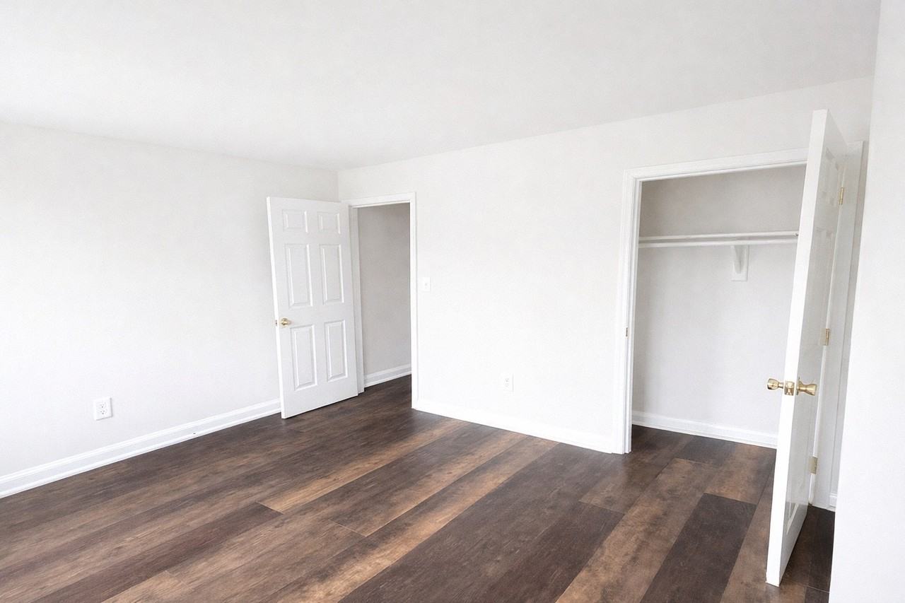 2208 E Fayette St - Photo 3 of 6