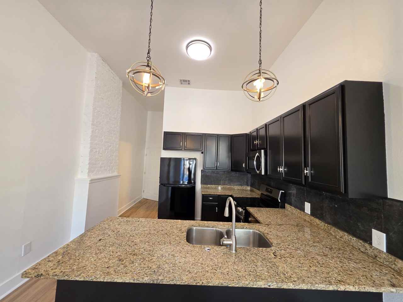 2624 Palmyra St #2624