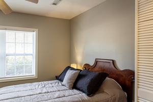 featured image of 4851 Timberland Dr Sw #C