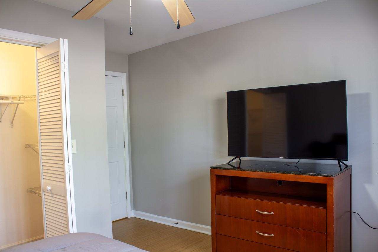 4851 Timberland Dr Sw #C - Photo 3 of 21