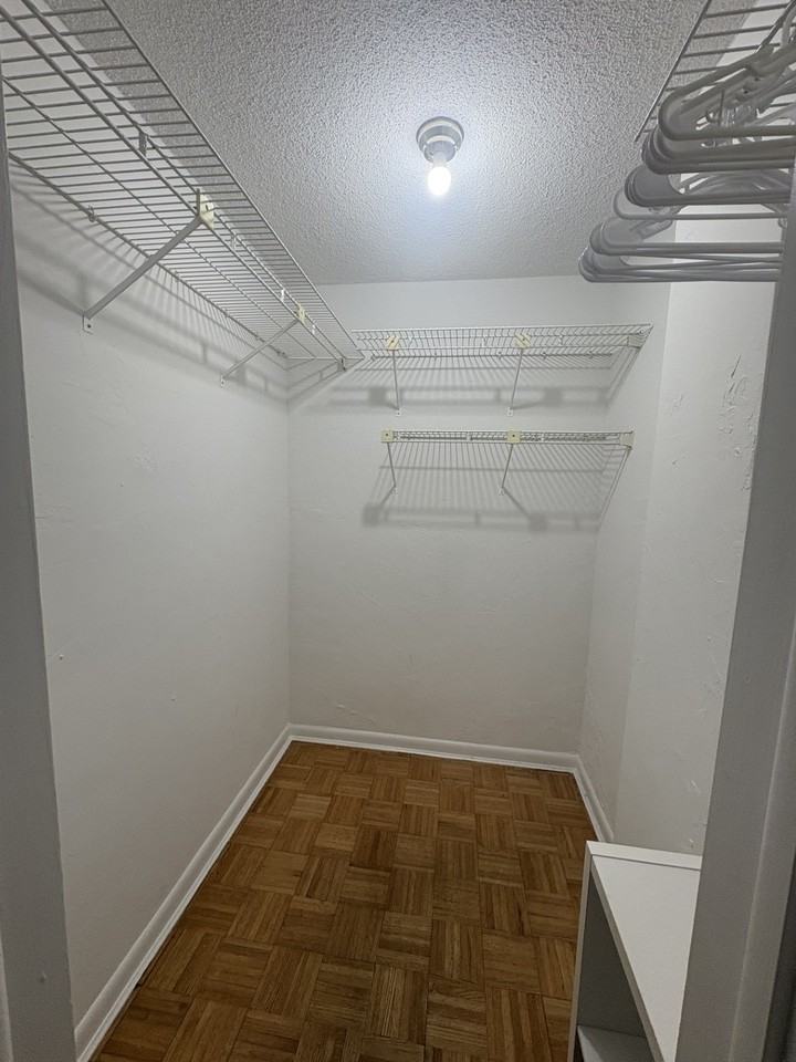 917 N Flagler Dr #404 - Photo 6 of 8