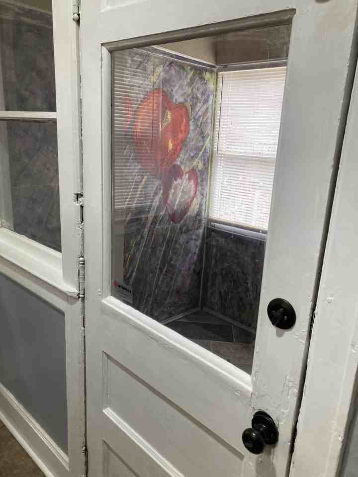 3327 Wyandotte St #NA - Photo 2 of 18